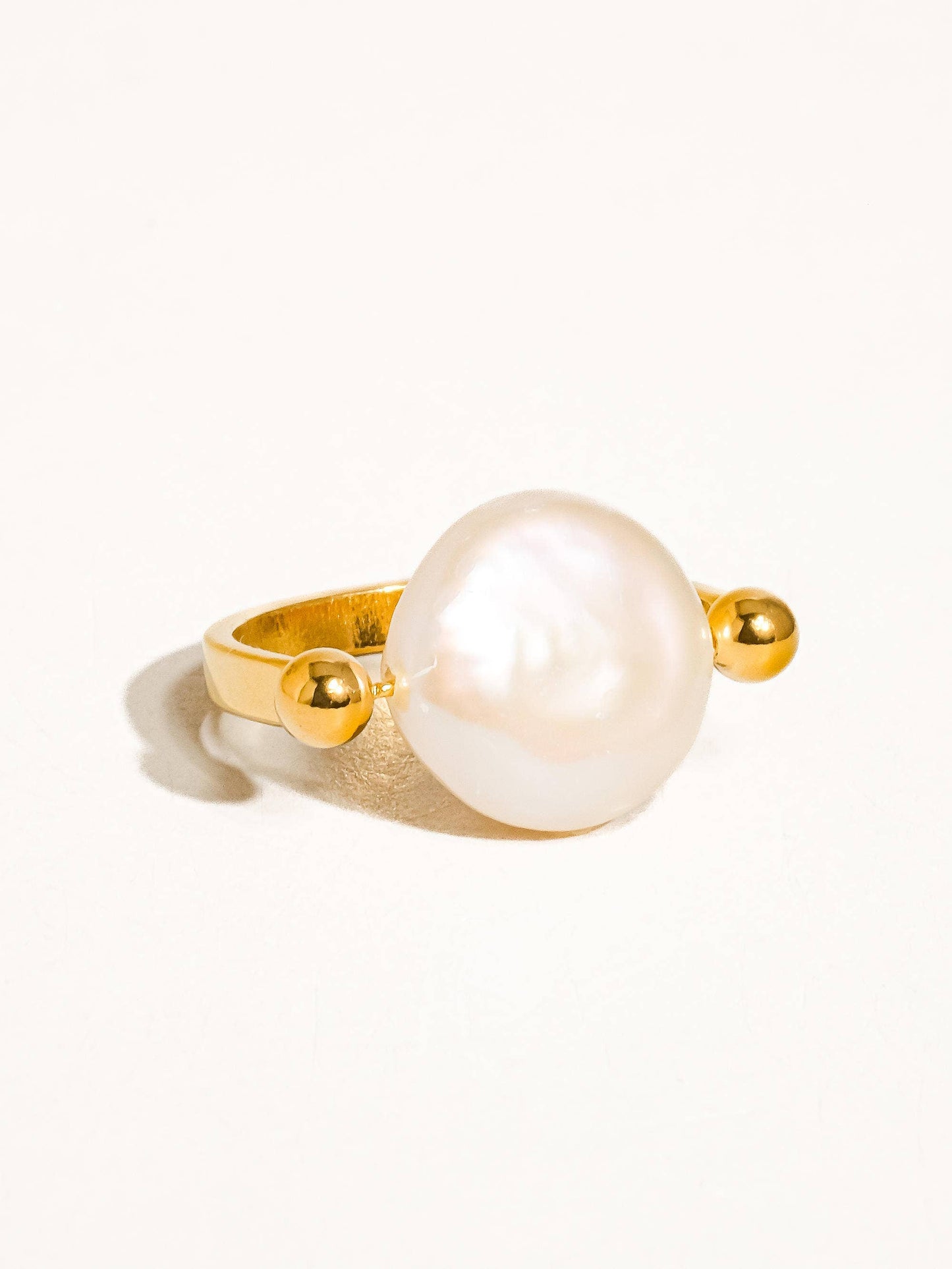 Déodat 18K Gold Non-Tarnish Baroque Pearl Ring: Yellow Gold