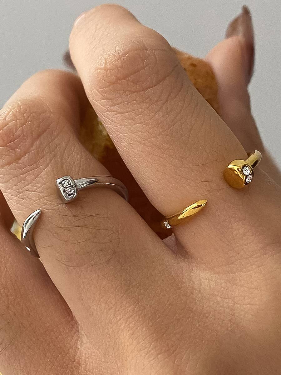 Vexa Wrap Around Nail Ring