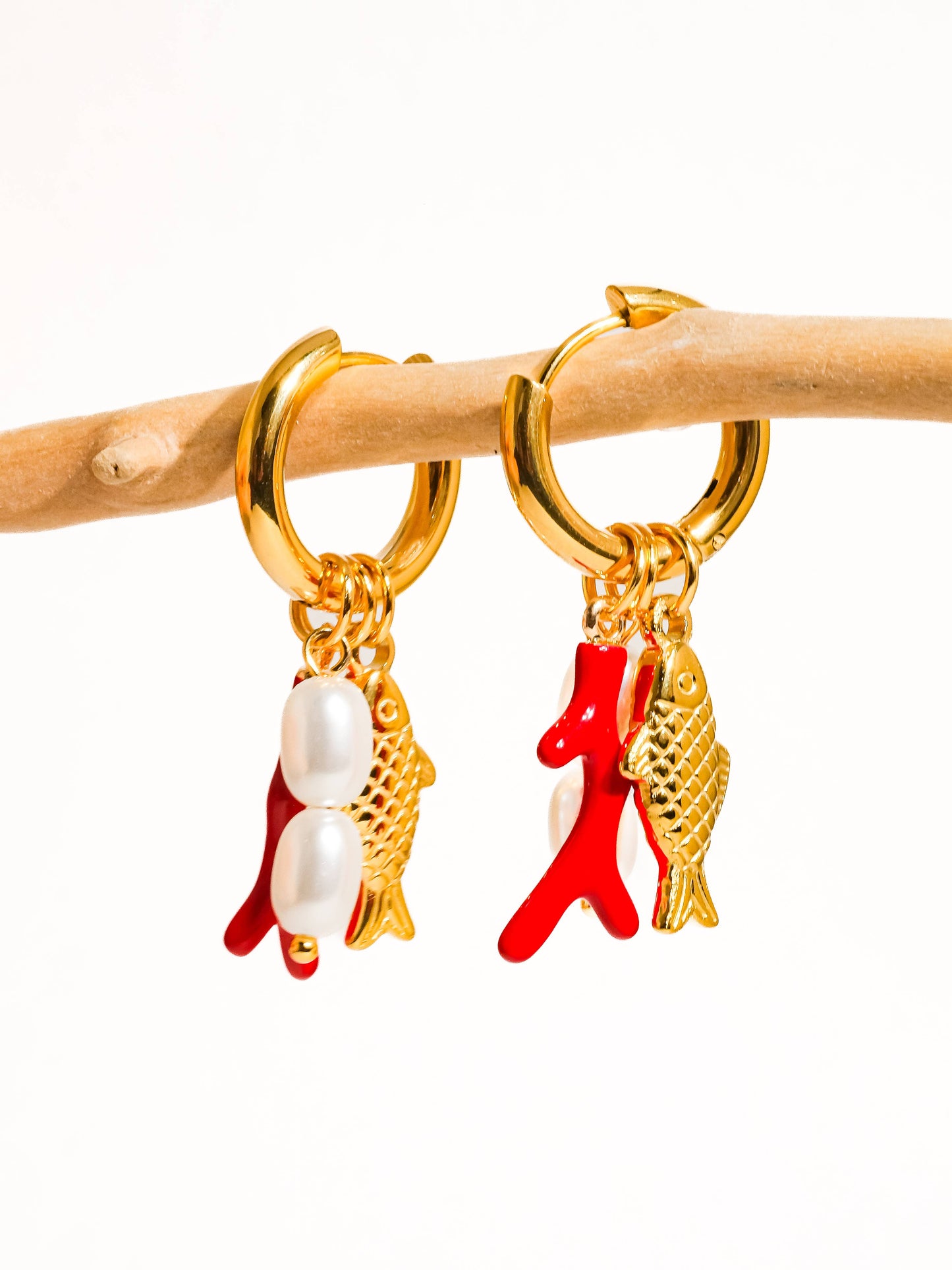 Rocaille Fish Pearl Earring