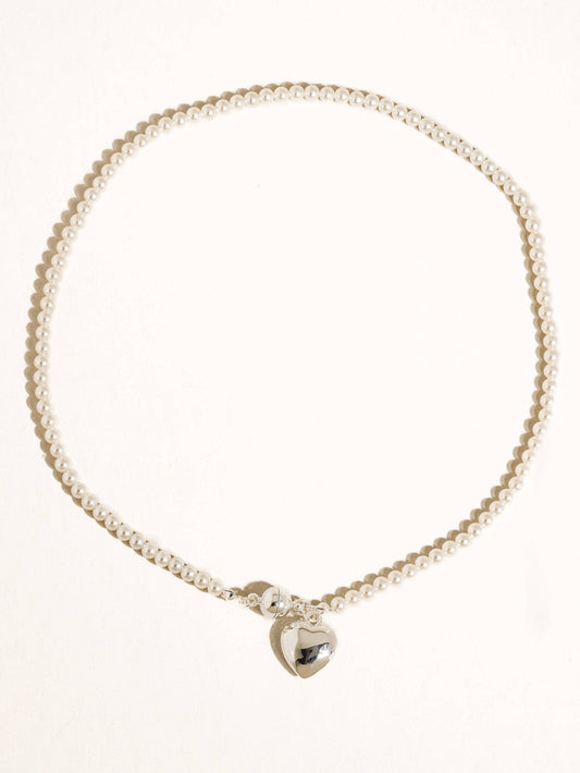 Gosse Vintage Pearl Heart Magnet Necklace