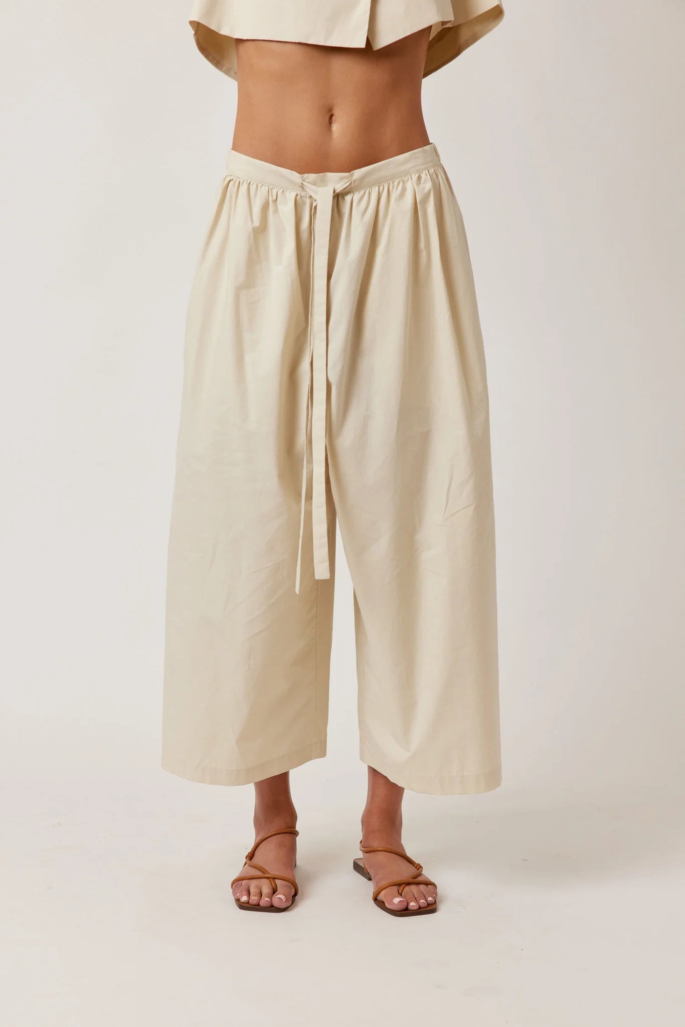 Cropped Wide-Leg Cotton Pants
